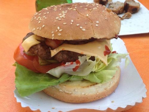P v lezen na obtnost Smchoff - hamburger