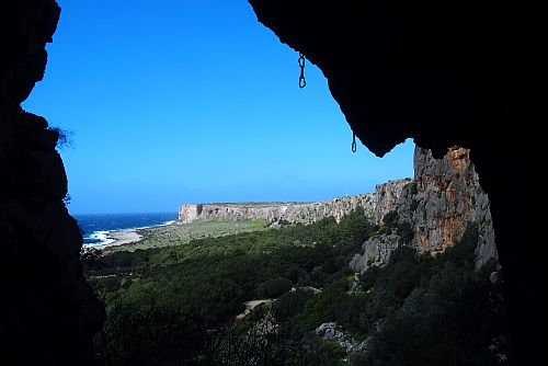 Scogliera panorama - Grotta Pineta