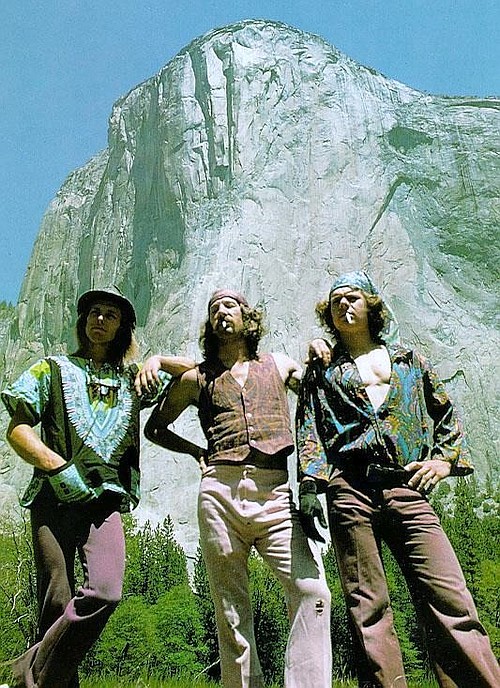 Billy Westbay, Jim Bridwell (uprosted), a John Long po 1. jednodennm pelezu cesty Nose na Le Capitana v roce 1975