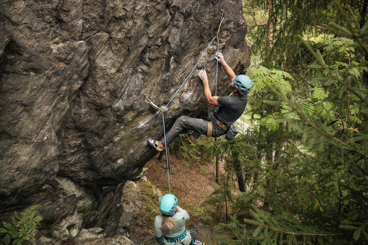 Kliknut�m zav�ete okno.