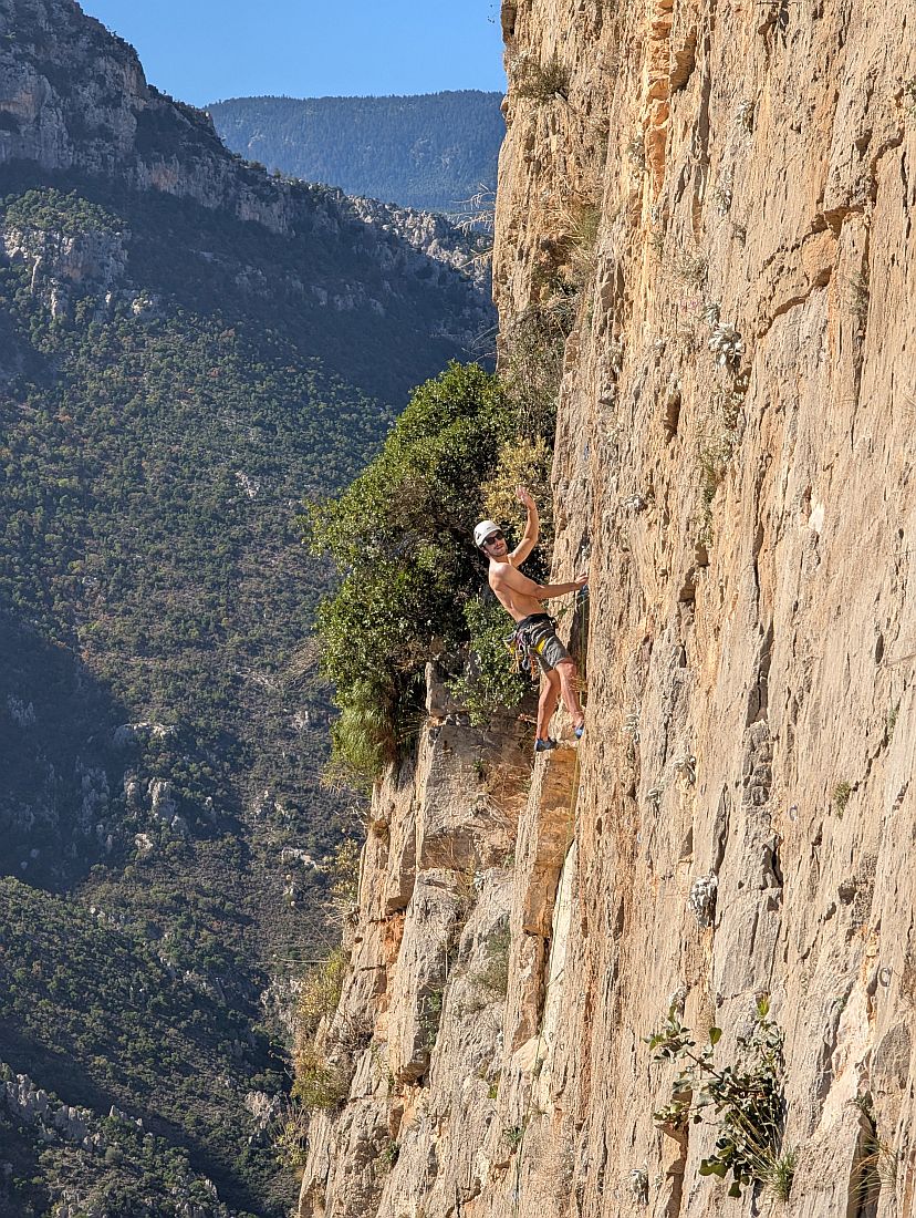 Kliknutm zavete okno.