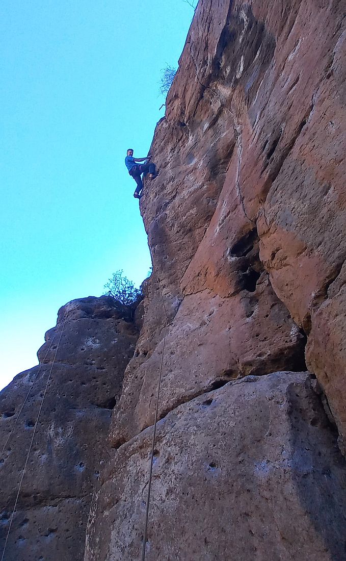 Kliknut�m zav�ete okno.