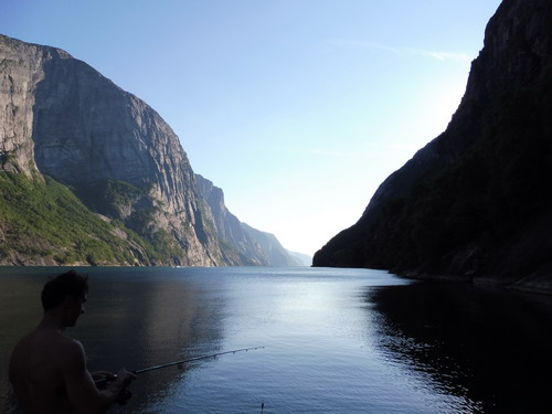 Lyseboten fjord